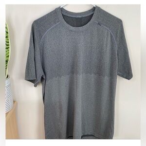 Lululemon | Metal Vent Tech SS L